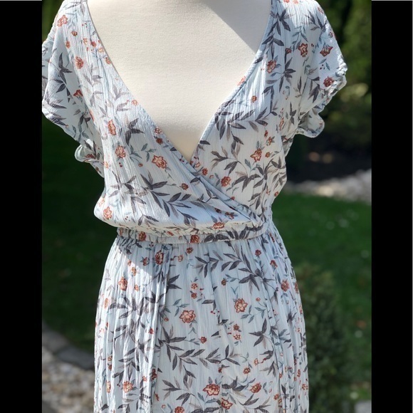 American Eagle floral maxi dress with shorts - Picture 3 of 11